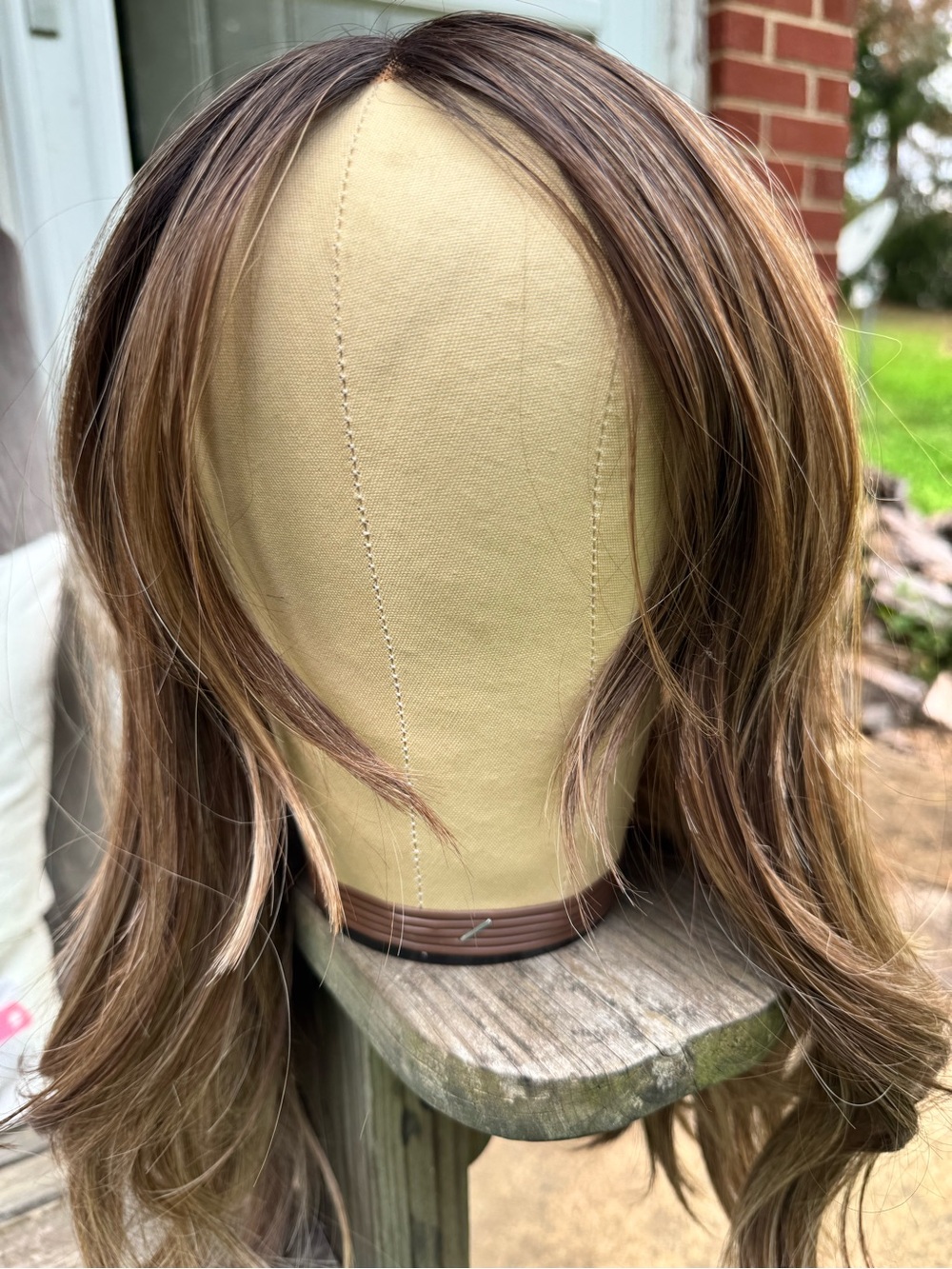 PETITE CSC Rubie Women’s Brown Highlighted Wig - Chelsey Smith Cosmetics